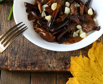 champignons au miel et cornichons