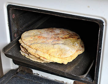 how to clean the oven