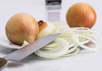 how to cut onions without tears