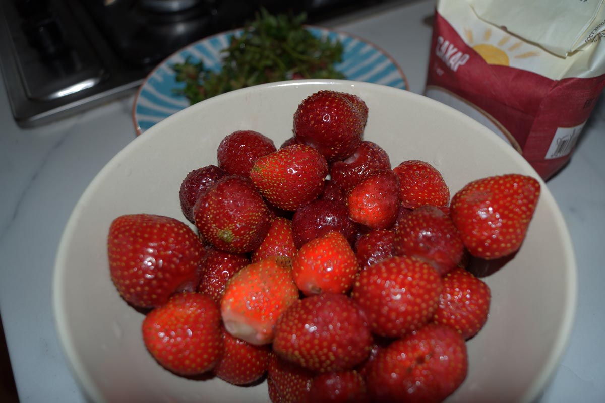 fraises pelées
